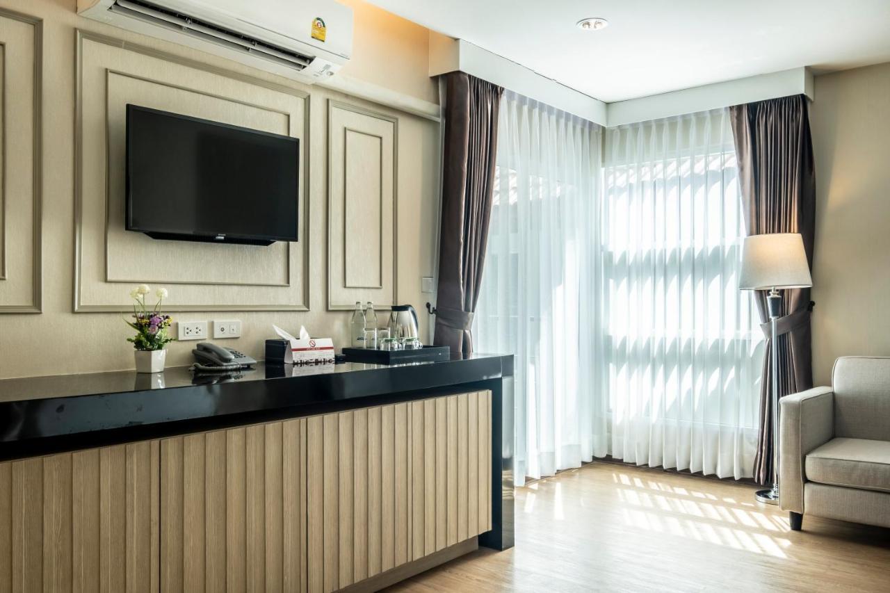 The Airport Courtyard Suvarnabhumi Airport Bangkok Exterior foto A room at the hotel